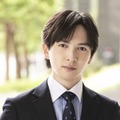 吉田仁人（M!LK）連ドラ初主演 ヒロインを“爆裂愛する”ハイスペイケメン後輩役・本格アクションにも挑戦【溺愛　～ 実は、最強ヒーロー ～】 画像