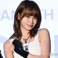LE SSERAFIMチェウォン、ショート丈シャツ＆ショーパンで美スタイル際立つ「レベチ」「脚のラインが美しい」の声 画像