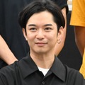 千葉雄大、男8人の舞台で自身は「紅一点」“可愛さでは敵わない”共演者明かす【二階堂朝陽は助けに来る】 画像