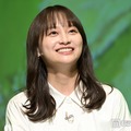影山優佳「初の大阪観光」街中満喫ショット公開「変装なしでバレないの？」「オーラすごい」の声 画像