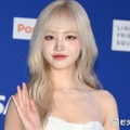 IVEリズ、ショーパンから美脚スラリ 街中ショットに反響「規格外の美しさ」「存在感がすごい」 画像