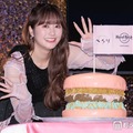 ももクロ佐々木彩夏、写真集で“約2万キロカロリー”の爆食「食べすぎですね、完全に（笑）」【ぺろり】 画像