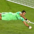40歳GKブッフォンがやった！PSG選手を救ったスーパーセーブを見よ 画像