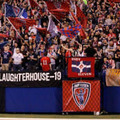 米国ならでは！「ペイントだらけ」のサッカーがいい雰囲気 画像