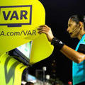 今季のJ1全試合会場で放映！Jリーグによる「1分でわかるVAR」がこれ 画像
