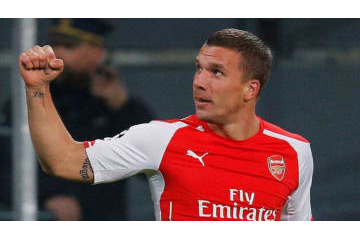 ポドルスキ、古巣アーセナルに「毎年CLに出ないと…」 画像