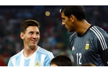 メッシ移籍なら退団！アルゼンチン代表GK、驚きの「メッシ条項」を明かす 画像