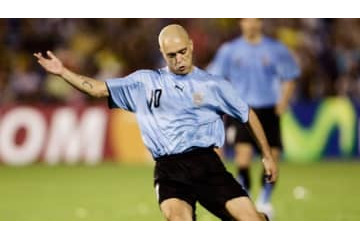 レコバ、あの元Jリーガーとスアレスを「代替不可能」と賞賛！ 画像