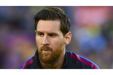 練習中メッシ、とんでもない鬼ループ！コントロールが凄いぞ 画像