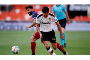 5人をブッ壊す！ポルトガル大器ゲデスの「伝説級超ゴール」がエグい 画像