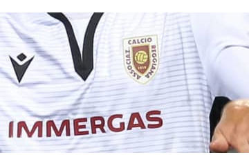 昇格直後の主将、26歳で電撃引退…なんと「世界を飛び回る実業家」転身 画像