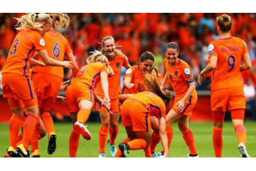 オランダサッカー、女子選手の男子チーム参戦を実験的に始める 画像