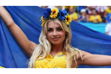 シティDFの美人嫁、グアルディオラ監督を批判 「完全な采配ミス」 画像