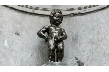 選手が「ピッチで排尿」、アレが大映しに…処罰の可能性も 画像