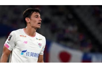 超ギリギリ！鳥栖DFエドゥアルド、「コンマ数cmの神クリア」がこれ 画像