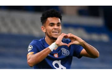 中島のライバル23歳、シティの守備を破壊…「6秒ドリブルゴール」がすごい 画像