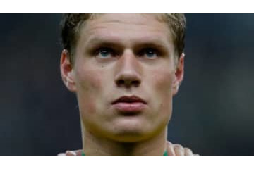 「優しくしてくれた…」 元代表DF、36歳で死去　ファンは悲しむ 画像