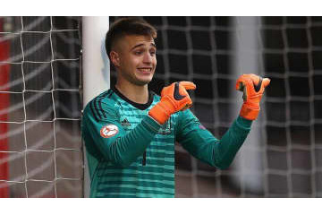 これがバルサ育ちGKだ！19歳天才の「足テクニック」 画像