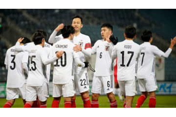 日本代表、パナマに快勝！「3-4-2-1」で三好が輝く 画像