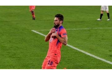 ジルー、「CL最年長のパーフェクトハット」！4点目もセットで 画像