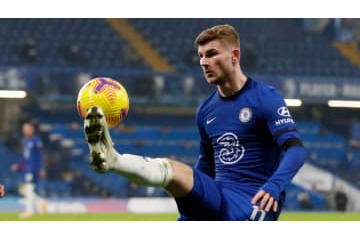 「神クリアか！」ヴェルナー、ジルーも驚いた“仰天シュート”が話題に 画像