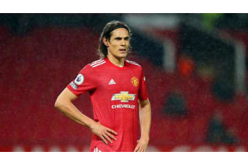 カバーニ、「疑惑の柔道技」は処分されず 画像