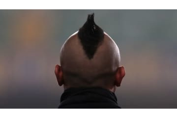 「この畜生が！」 PK献上のビダル、コンテ監督がブチ切れ 画像