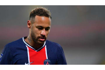 ネイマール、嫌われて引退を考えたと激白 画像