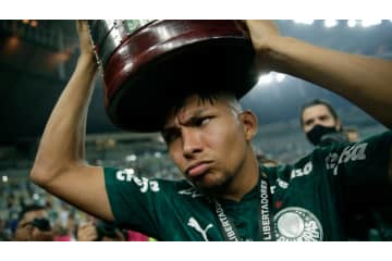 パウメイラス、リベルタ優勝！元新潟ホニは「元Jリーガーの裸宣言」をちくり 画像