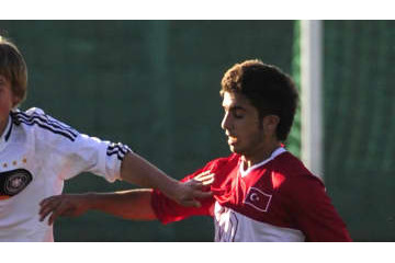 トルコで伝説誕生！「直接FKのみでハットトリック」がすげぇ 画像