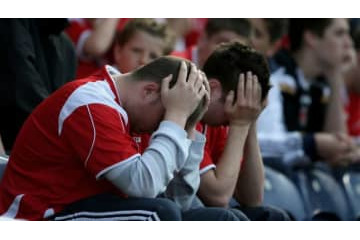 サッカーファンのZoom会議、アダルト動画にハイジャックされる 画像