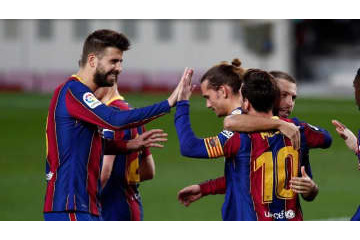 「クソが！」「失せろ！」 バルサ崩壊…グリーズマンとピケの“口喧嘩”も勃発 画像