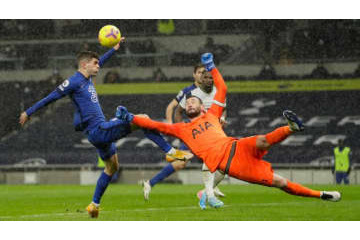 テリーやサムエルの足元にも及ばん！キャラガー、トッテナム守備陣を斬る 画像