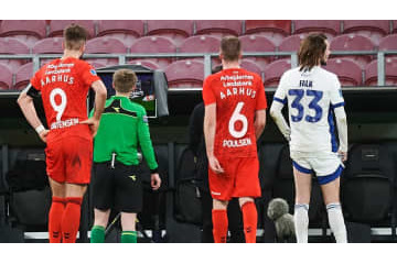 えっ！？ 試合終了後にPKが与えられる仰天ジャッジ…相手は「審判操作」を訴える 画像