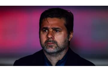 PSGのポッチェティーノ監督、練習中に負傷 画像