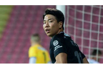 浅野拓磨、今季15ゴール目は「バウンドボールを冷静シュート」 画像