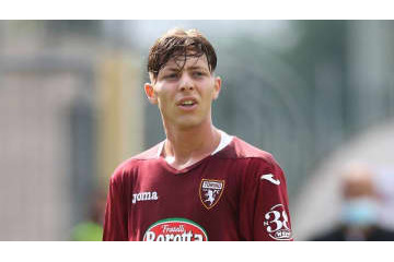 ラツィオの元ユース代表MF、交通事故で死去…車から投げ出される 画像