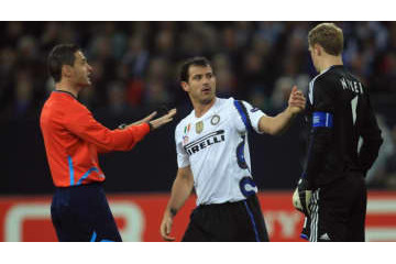 内田と長友も目撃！10年前に世界が震えたスタンコヴィッチの伝説超ボレーがいま見ても神 画像