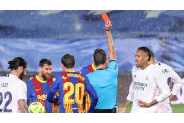 レアル、43年ぶりのクラシコ3連勝！ 屈辱のバルサは「疑惑判定」を訴える 画像