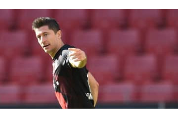 マジなのか？レヴァンドフスキ、バイエルン退団を検討か 画像