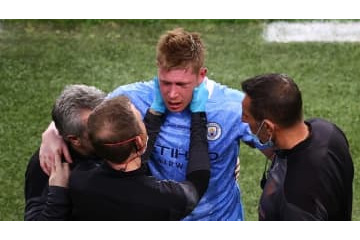 顔面骨折のデブライネ、手術成功！代表監督は「マスクなし」を予想 画像