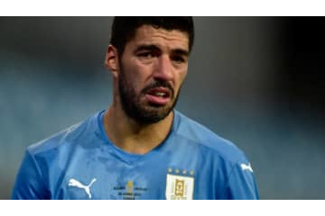 オリンピックは認めん？ FIFA、ウルグアイ代表ユニフォームの「星削除」を要求 画像