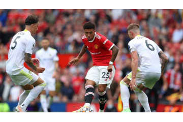 ユナイテッド対リーズの前、サポの集団衝突が撮影される…4名が逮捕 画像