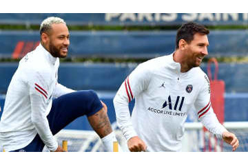 やっぱりあった！メッシとネイマール、PSG裏でのハグシーンがこちら 画像