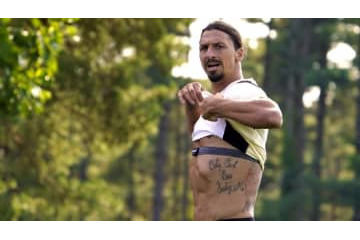 もうすぐ40歳！イブラヒモヴィッチの「最新腹筋」がこちら 画像