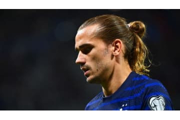 グリーズマン、髪を切る 画像