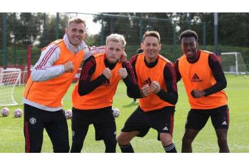 エヴァートンのディレクター明かす「ファンデベーク獲得、成功直前だった…」 画像