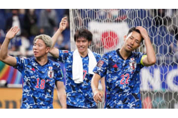 最低限の結果…日本の主将吉田麻也、「散々ミスをした」と悔やむ 画像