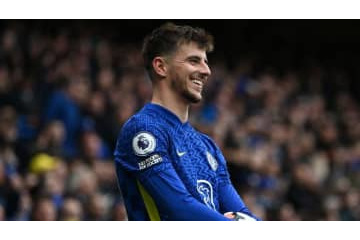 マウント、親知らずを抜く 画像