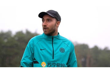 心停止エリクセン、あきらめず　来季からのプレー復帰を目指す 画像